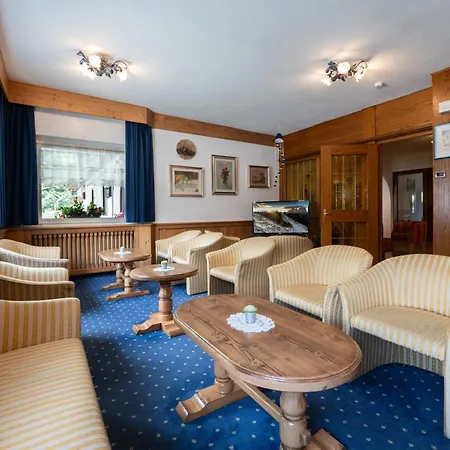Hotel Mary 2*