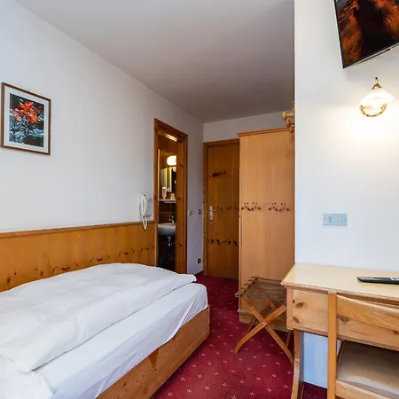Hotel Mary